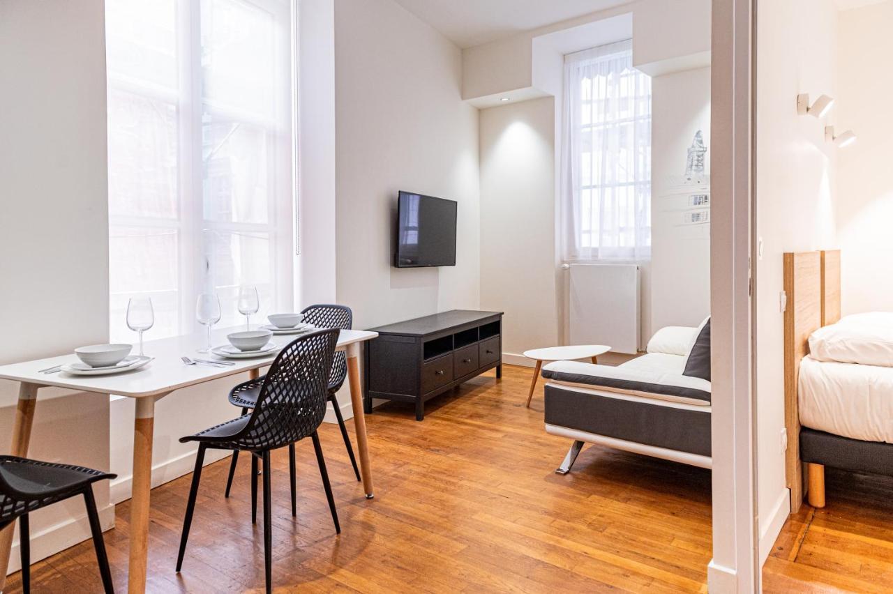 Croix Paquet - Appartements A Лион Экстерьер фото